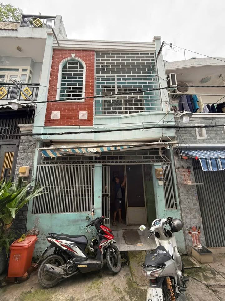 Bán nhà Bình Tân 34m² giá 3.8 tỷ - Vị trí đẹp, nở hậu phát lộc!