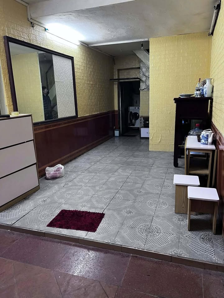 Nhà Nguyên Căn Phố Ngọc Lâm, Long Biên 6.5 Triệu - Sẵn Sàng Ở Ngay!