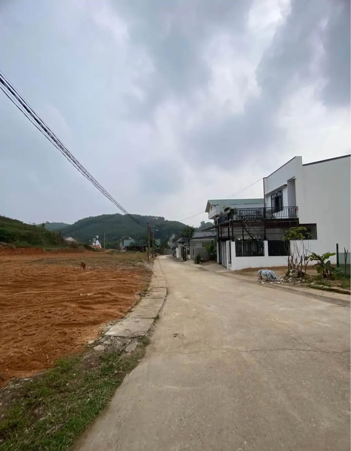 Đất nền Yên Thế 125m² - Đường to ô tô, sổ đỏ chính chủ!