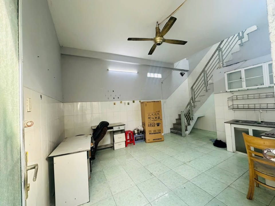 Nhà 2 Lầu Thạnh Lộc 50, Q12 - 3.5 Triệu/Tháng - Sẵn Sàng Ở Ngay