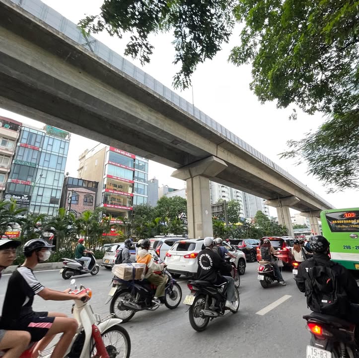 Nhà Phố Kinh Doanh Văn Quán 55m² - Ô Tô Tránh - Dòng Tiền 16 Tỷ