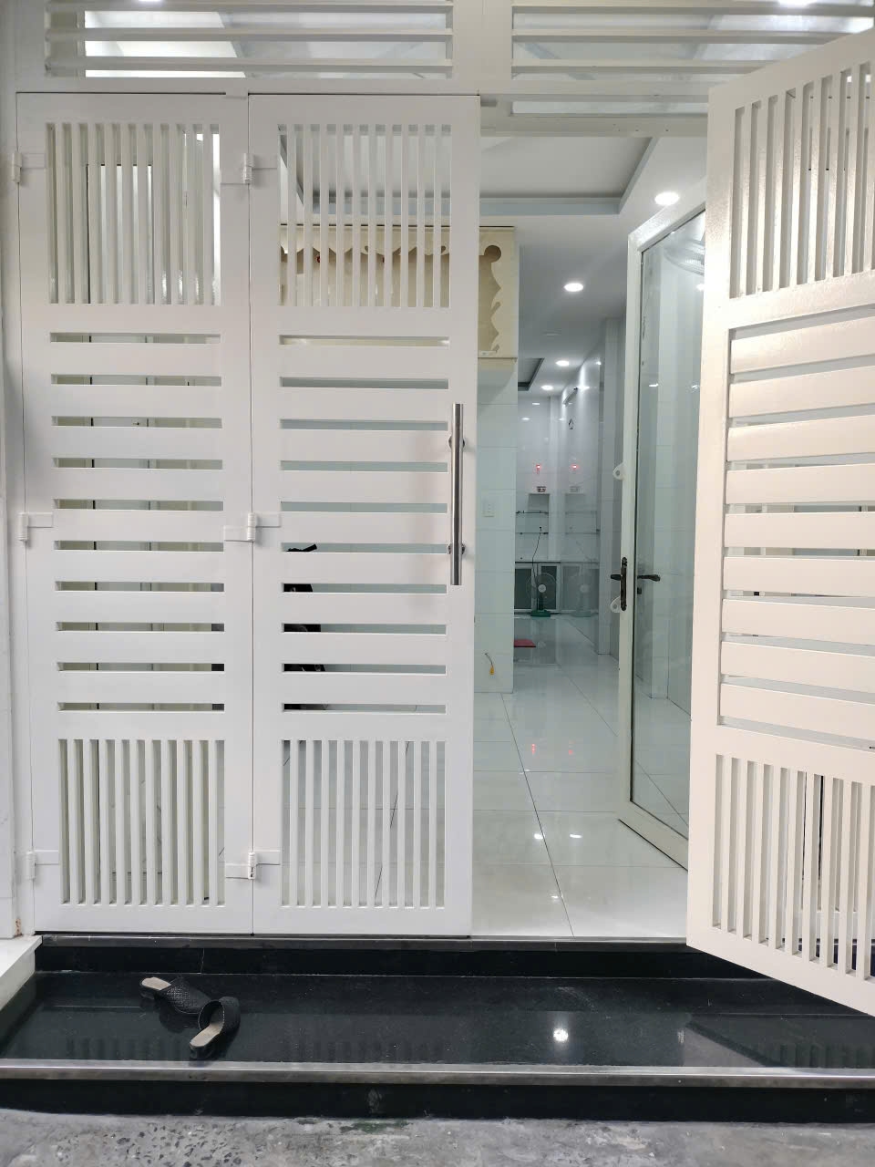 Bán nhà 3 tầng Nguyễn Trãi Quận 5 35m² giá 7.28 tỷ - Sổ hồng sẵn