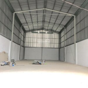 Kho lô góc Bình Lợi, Bình Thạnh 200m² giá 15 triệu - Diện tích lớn!