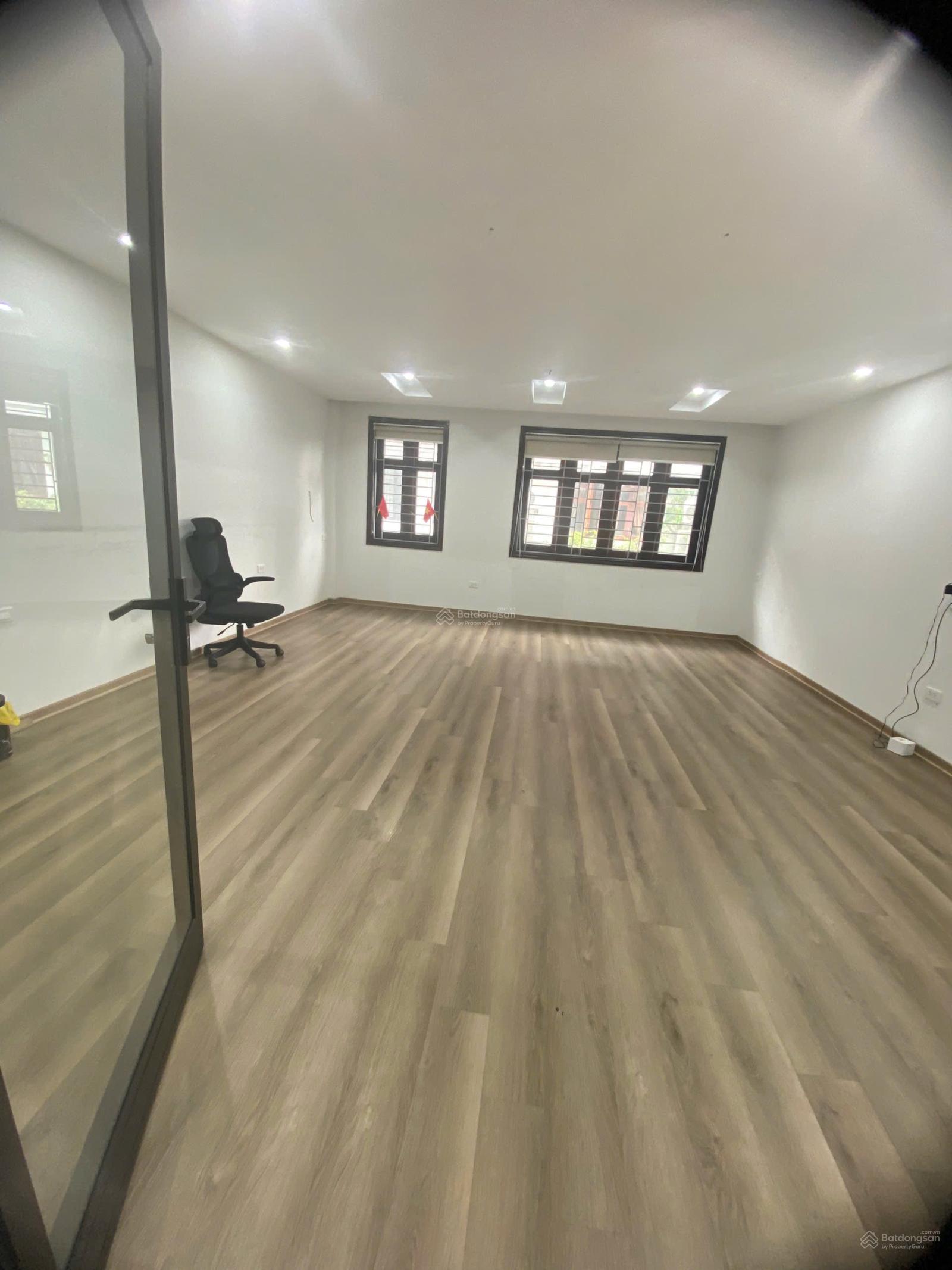 Nhà 65m² Lê Văn Lương, Thanh Xuân - Giá 20 Triệu, Phù Hợp Văn Phòng & Ở