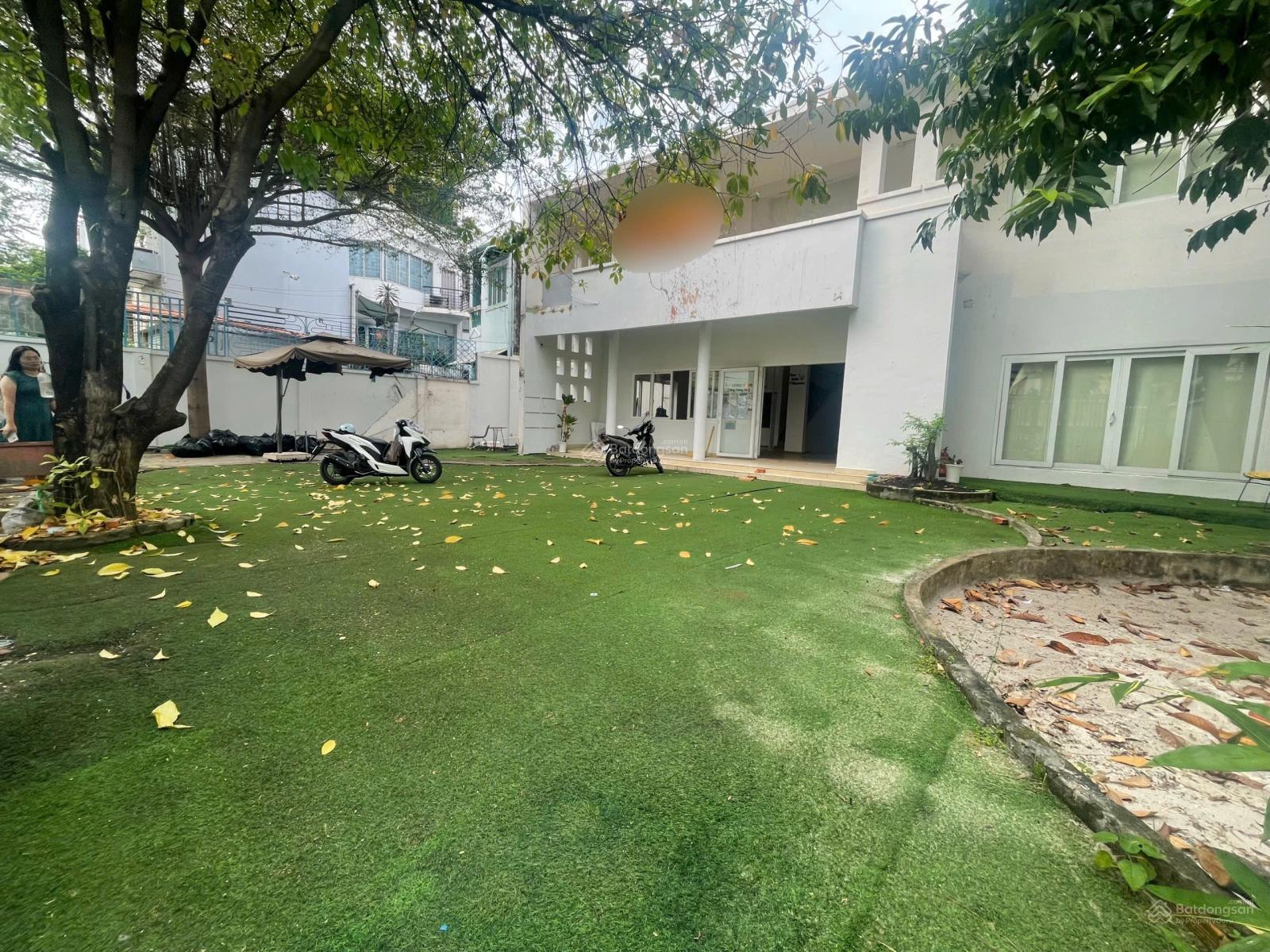 Cho Thuê Biệt Thự Mặt Tiền Trần Quý Cáp, Bình Thạnh - 504m² Kinh Doanh Đa Ngành