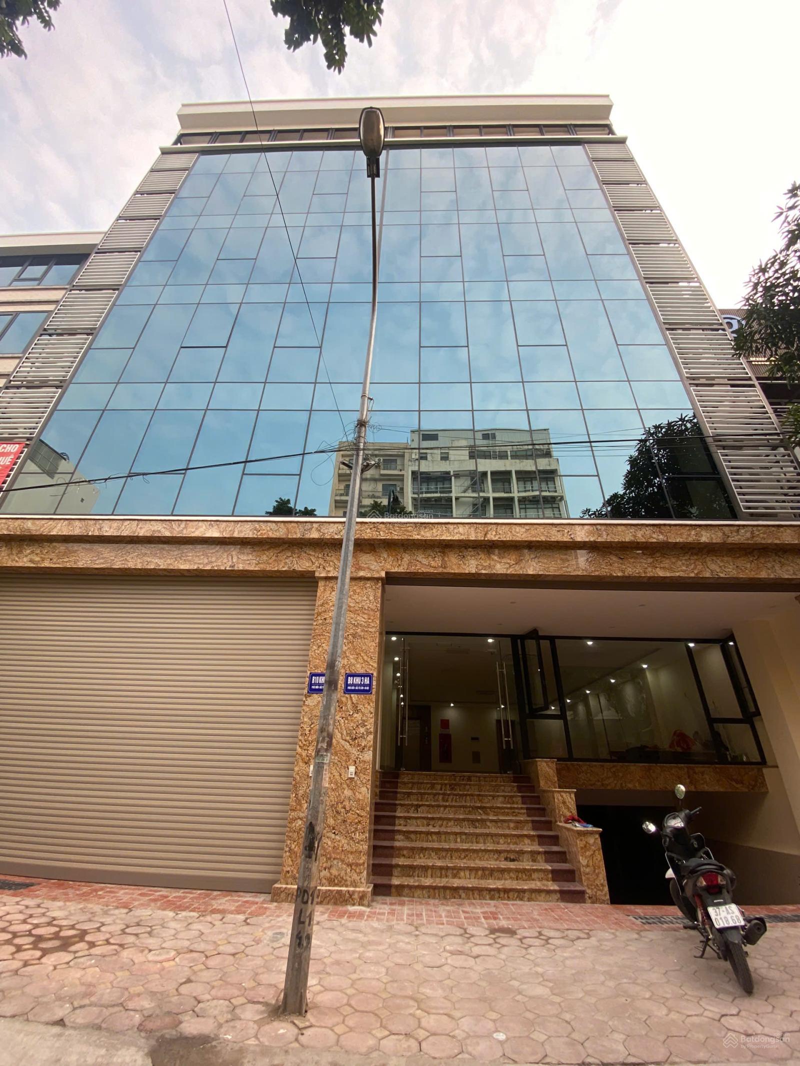 Cho thuê Tòa nhà 150m² Mặt tiền 8m Cầu Diễn, Bắc Từ Liêm - 6 Tầng Thang Máy, Giá 80 Triệu