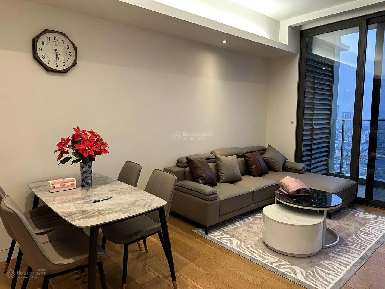 Cho thuê căn hộ IPH Cầu Giấy 92m² full nội thất - Giá tốt