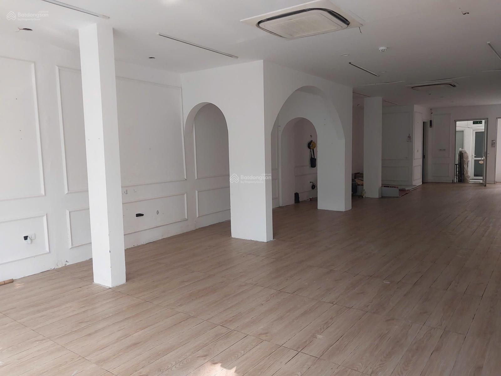 Cho thuê nhà mặt phố Triệu Việt Vương 65m² x 3 tầng - Kinh doanh sầm uất