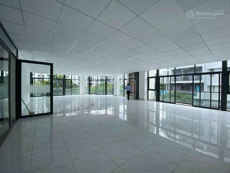 Văn phòng 160m² KĐT Vạn Phúc - Vị trí đắc địa, sẵn sàng kinh doanh
