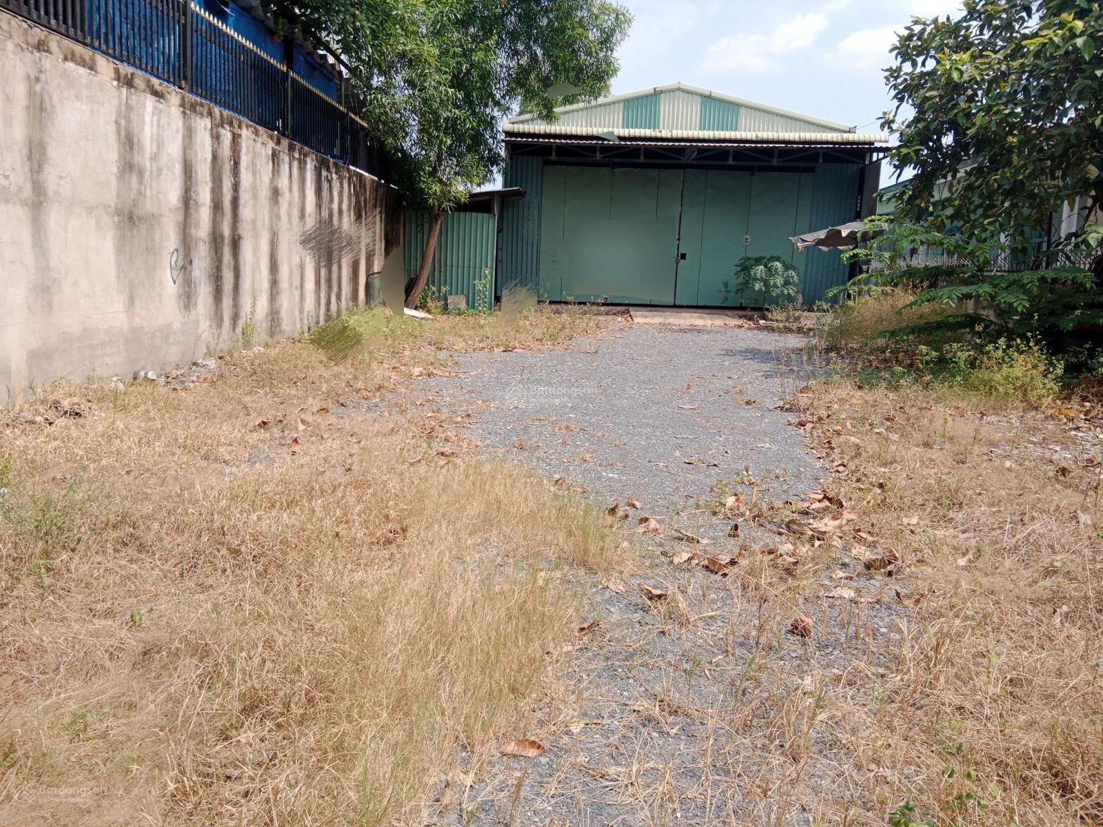 Cho thuê kho xưởng 120m² + sân 250m² đường Nguyễn Đình Kiên, Bình Chánh - Container vào được