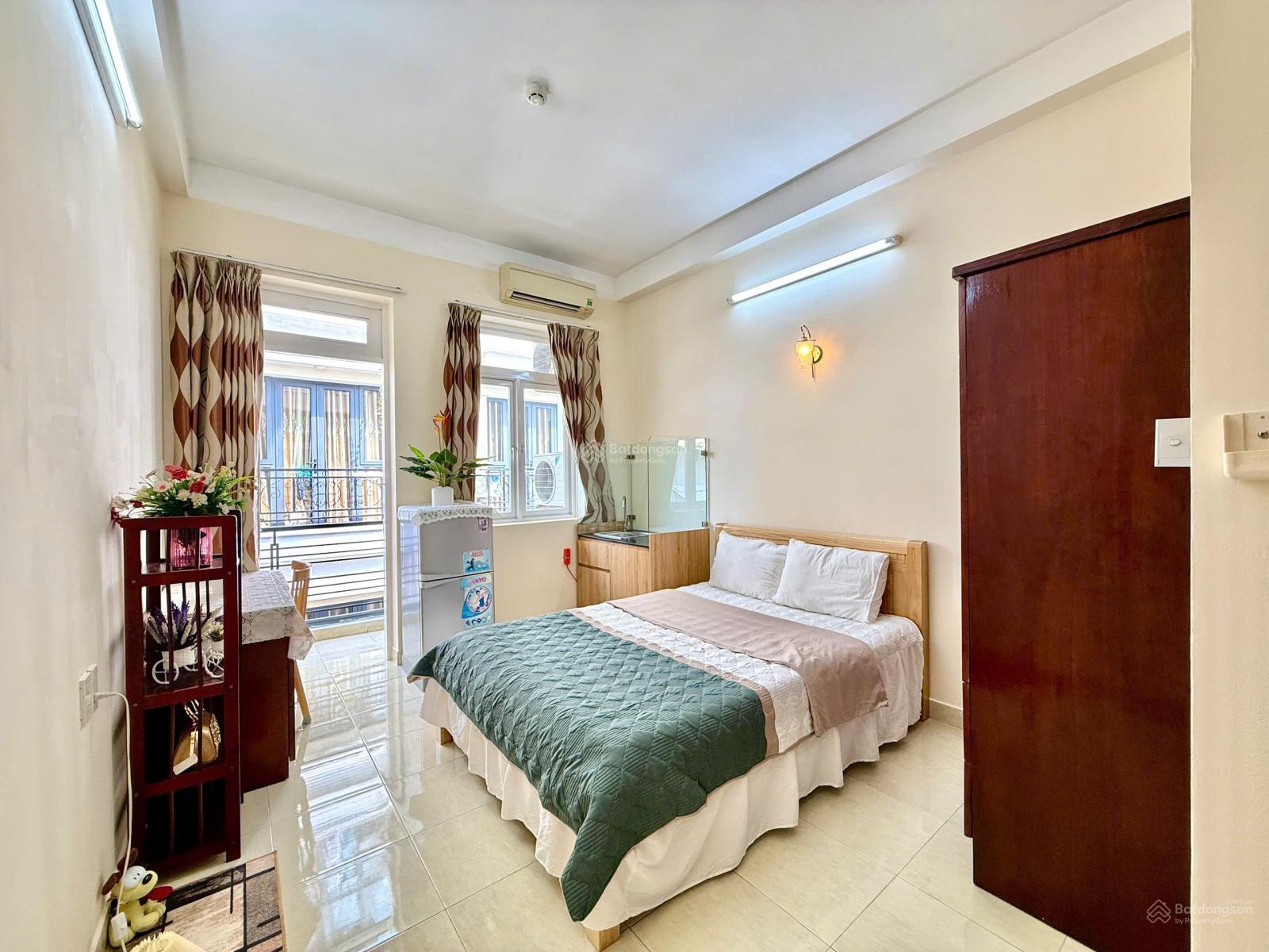 Studio Ban công 25m² trung tâm Quận 10 - Full nội thất, sẵn sàng ở ngay!