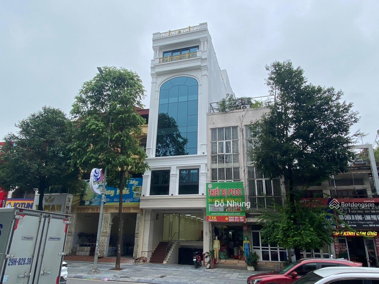 Văn phòng Hoàng Ngân, Cầu Giấy 85m² - Vị trí trung tâm, sẵn sàng làm việc!