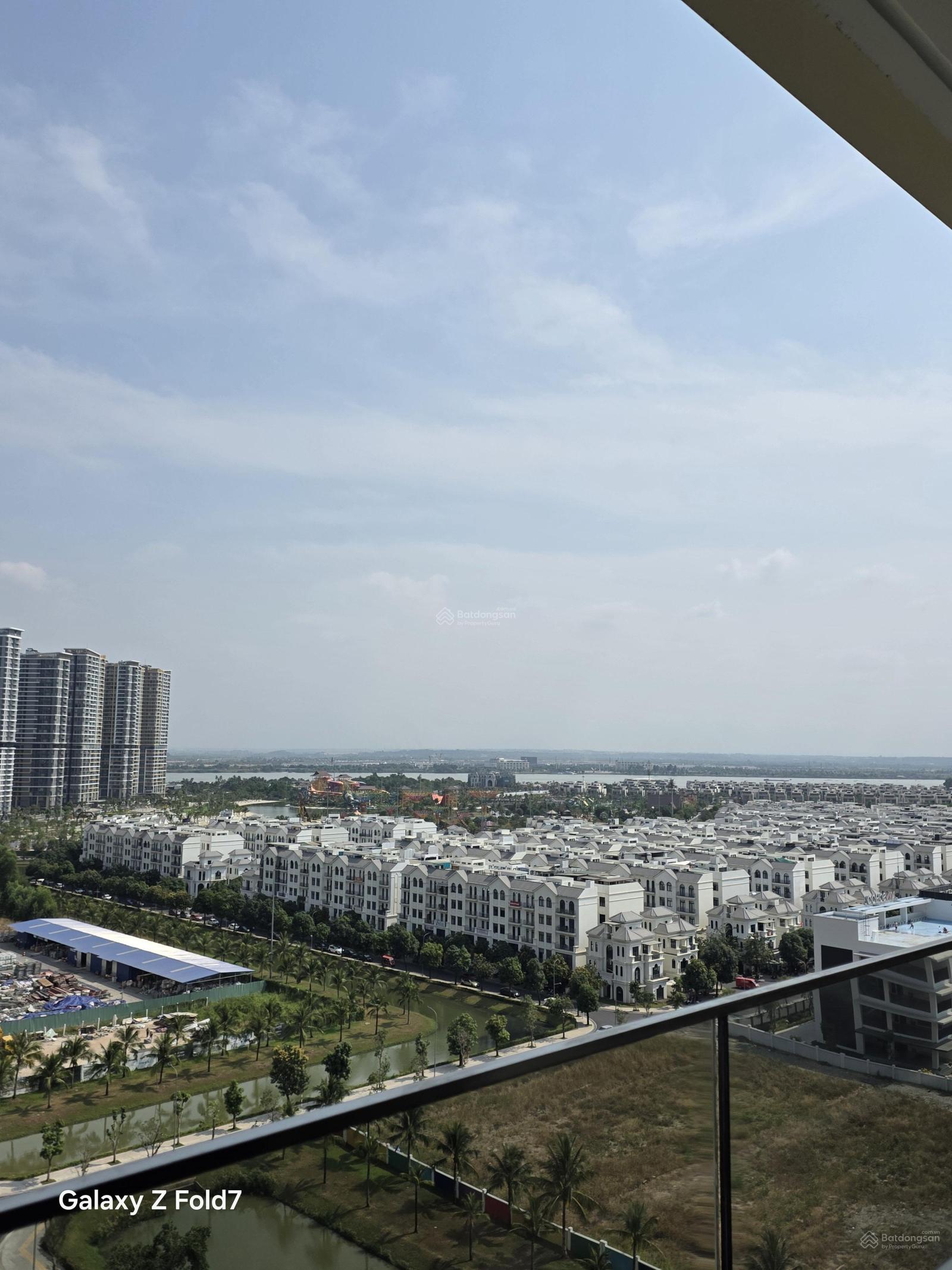 Căn hộ 1PN+1 Lumiere Boulevard 49m² - View Công Viên Pháo Hoa - 3.75 Tỷ