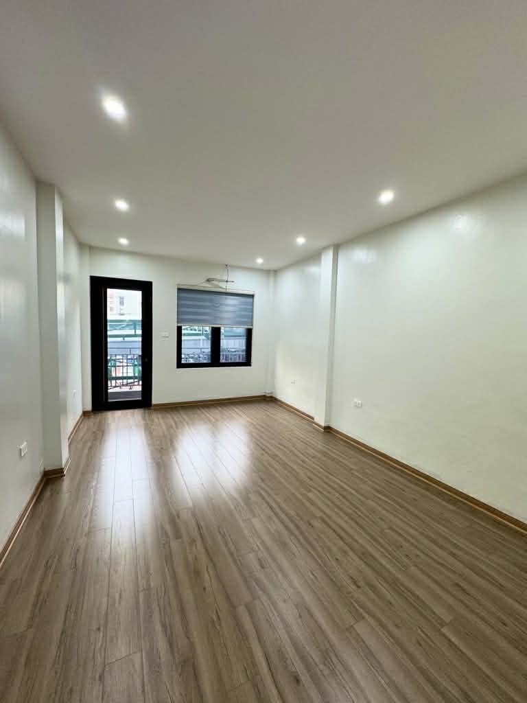 Nhà Phố Nguyễn Chí Thanh 62m², 6 Tầng Thang Máy, Kinh Doanh Đỉnh Cao