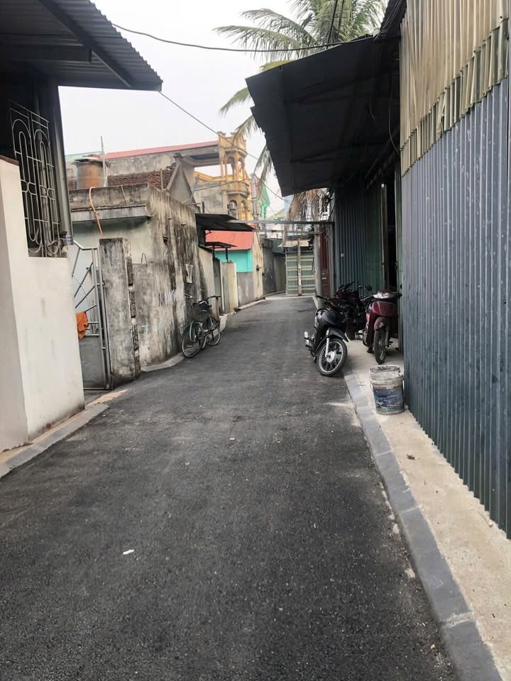 Bán Đất Đông Anh 70m² Sổ Hồng Sẵn Sàng - Giá Hơn 3 Tỷ Ô Tô Vào Tận Nơi