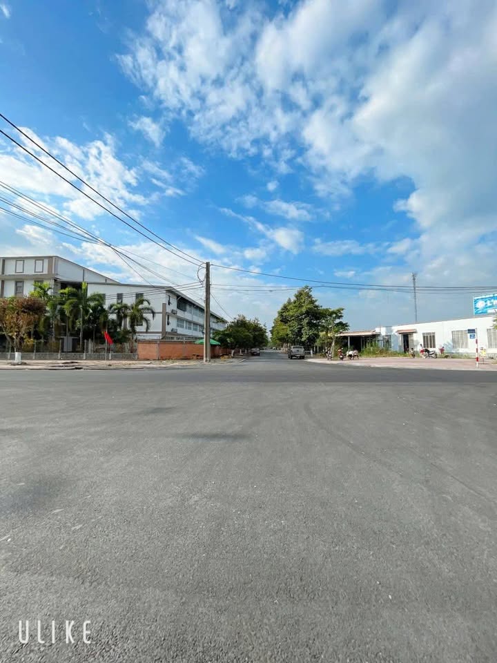 Đất nền Vĩnh Long Tân Ngãi 300m² 3 tỷ - Sổ đỏ chính chủ