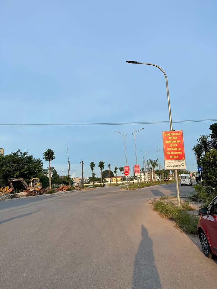 Đất nền 130m² Tân Yên, Bắc Giang - Sổ đỏ chính chủ, đường to ô tô!