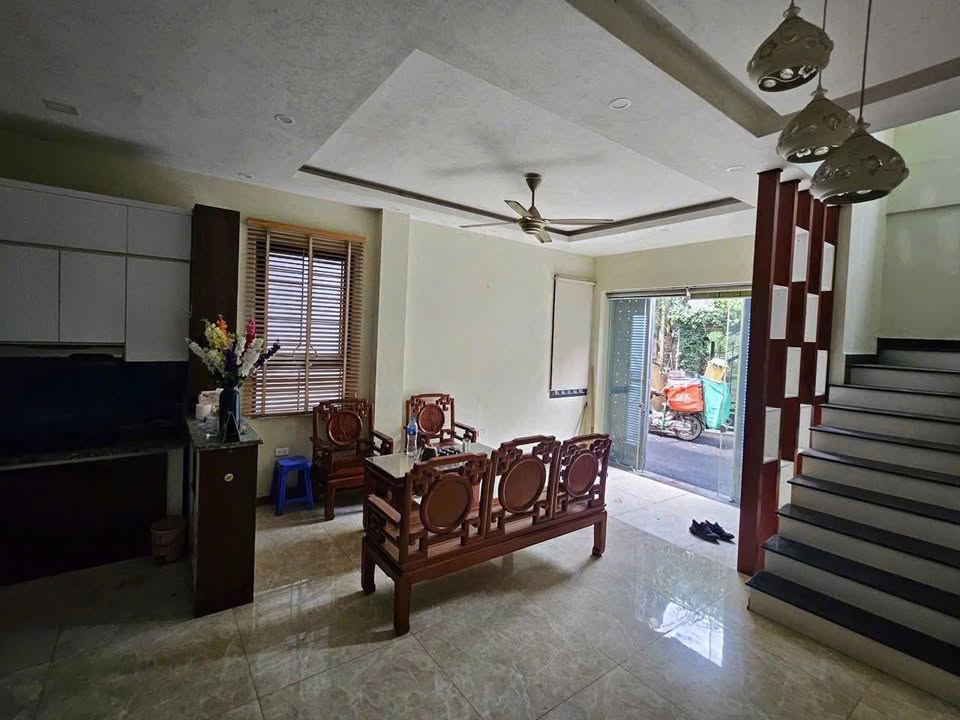 Nhà 5 Tầng Mặt Tiền 5.2m Xuân La, Tây Hồ - 16 Triệu/Tháng