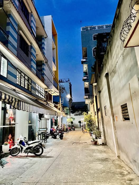 Nhà Hẻm Xe Hơi Tùng Thiện Vương Q8 - 80m² - 2 Tầng - 3PN - 10.5 Tỷ