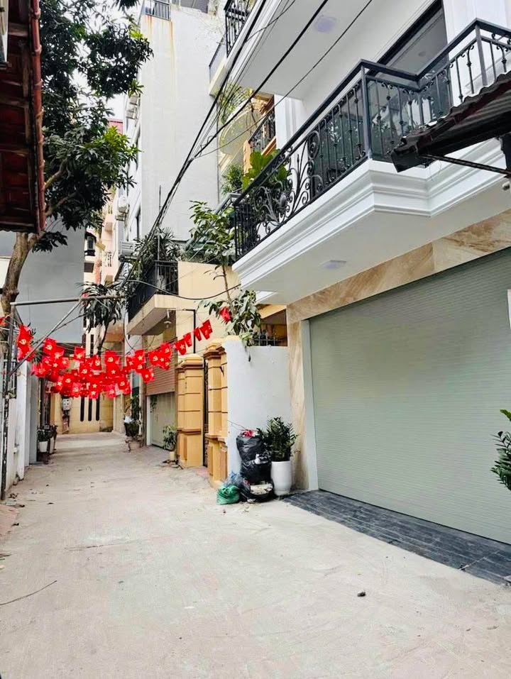 Nhà riêng Yên Sở 40m², Hoài Đức - Ô tô vào tận nhà, giá tốt hiếm có!
