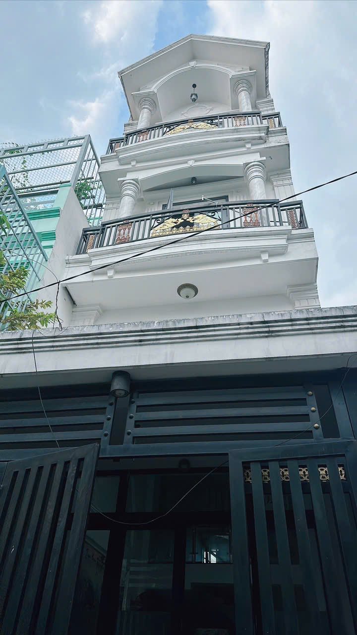 Nhà riêng Hiệp Thành Q12 68m² - Hẻm ô tô vào tận nhà!