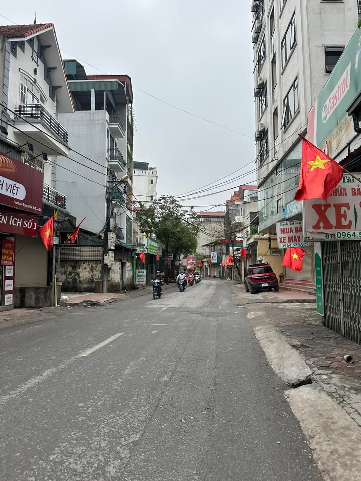 Nhà Phố Bà Triệu Hà Đông 60m² - Ô tô vào tận nhà, Full nội thất!