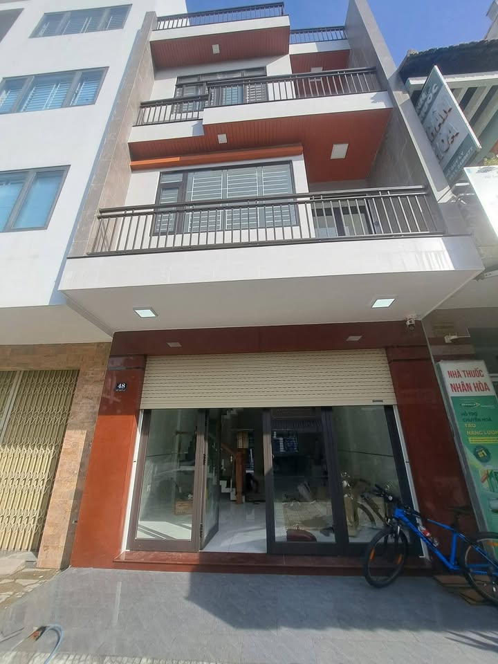 Cho thuê nhà MT Hồ Quý Ly, Đà Nẵng - Kinh doanh, ở tốt, 17tr/tháng