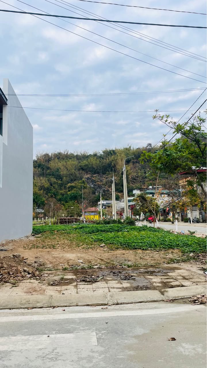 Bán Lô Góc Biệt Thự Phường Chiềng An, Sơn La 140.9m² - Sổ Đỏ Riêng