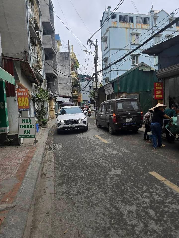 Nhà Mặt Tiền Cổ Nhuế 43m² x 4 Tầng - Kinh Doanh Đỉnh Cao - 12.8 Tỷ