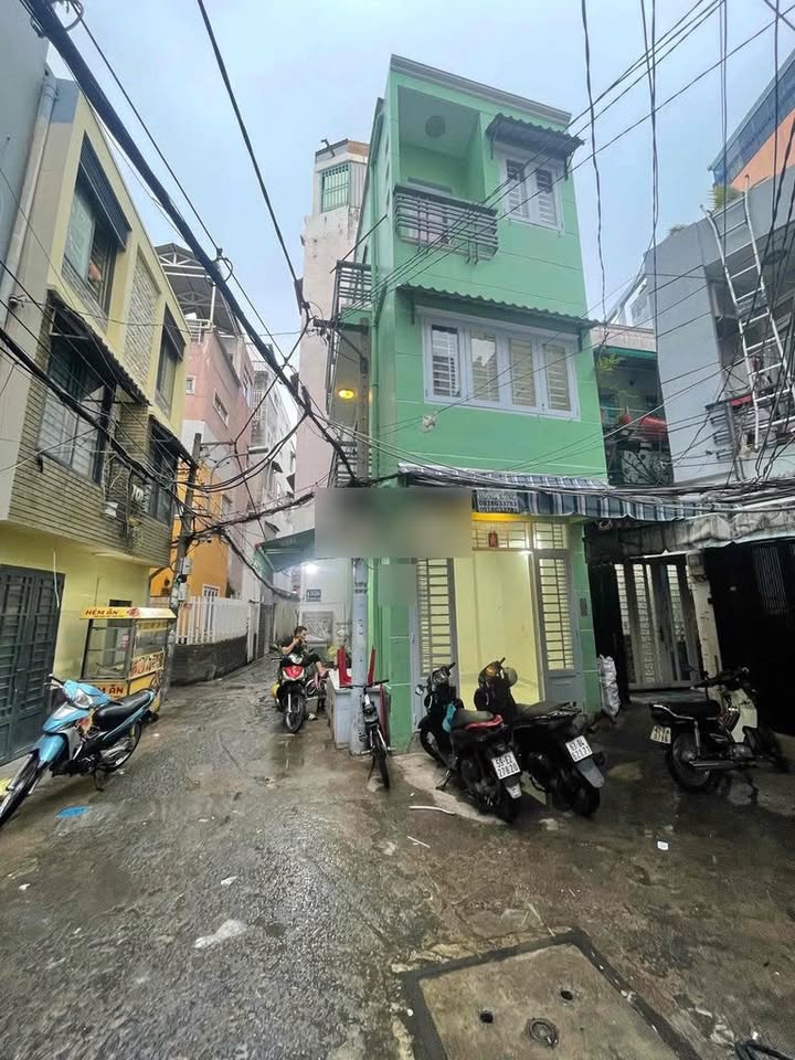 Nhà Hẻm Phùng Văn Cung Phú Nhuận 22m² - Sẵn sàng ở ngay!