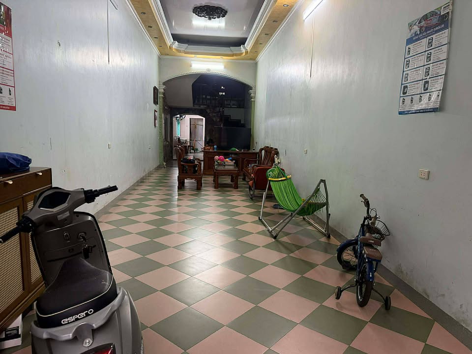 Nhà 4 Tầng Mặt Tiền Trần Đăng Ninh, Nam Định - Kinh Doanh Sầm Uất, 97m²