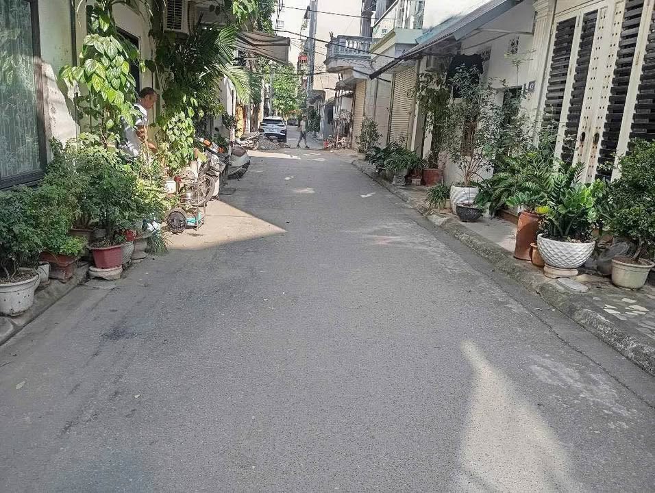 Bán Đất Long Biên 375m² Mặt Tiền 3.7m - Sổ Đỏ Sẵn Sàng