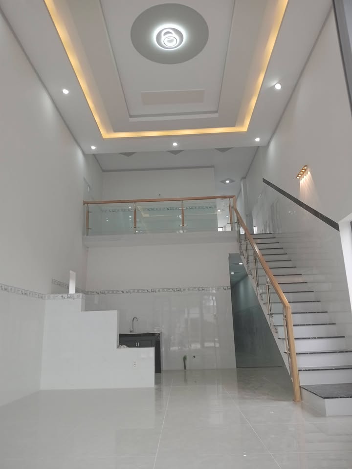 Nhà riêng Phường Phú Mỹ 150m² - Ô tô vào tận nhà, giá chỉ 2 tỷ!