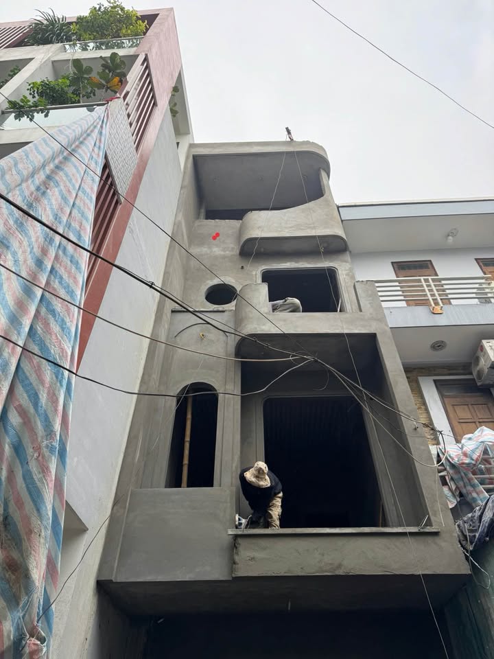 Nhà 3 Tầng Trần Lãm, Thái Bình 50m² giá 3.3 tỷ - Ô tô vào tận nhà!