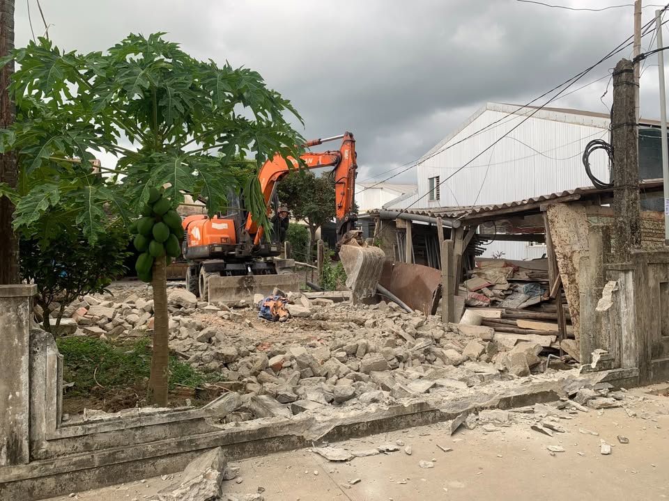 Bán Đất Mặt Tiền Xóm Dưỡng Mong, Huế - 100m² Sổ Hồng Sẵn Sàng