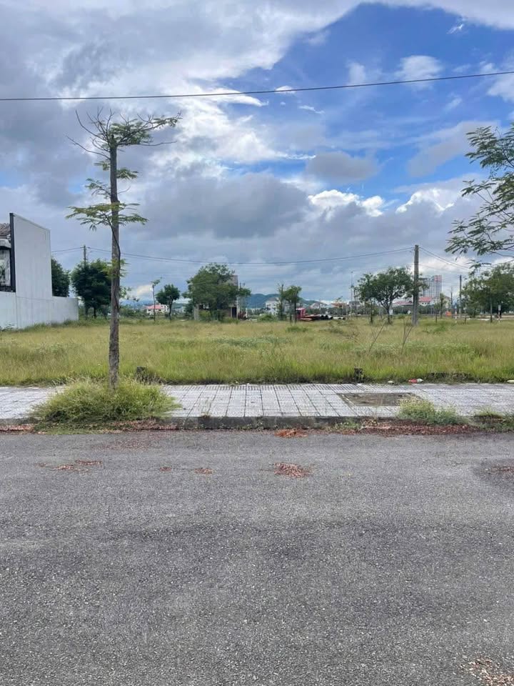 Đất nền Thủy Thanh 100m² giá 3.35 tỷ - Tiềm năng tăng giá vượt trội!