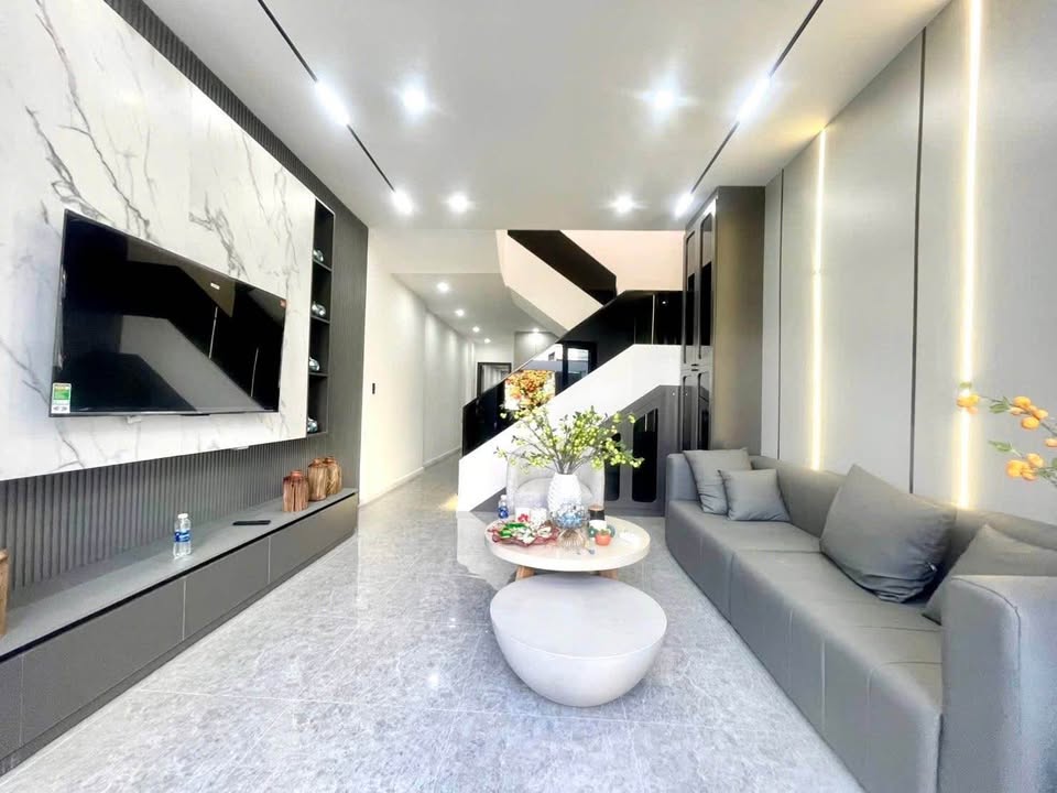 Nhà 88m² Full Nội Thất, Hẻm 322 Trần Phú, Buôn Ma Thuột - Sẵn Sàng Dọn Vào Ở Ngay!