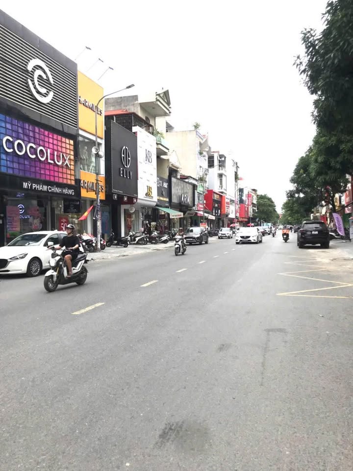 Bán nhà mặt tiền Lê Hoan 71m² - Vị trí đắc địa kinh doanh sầm uất