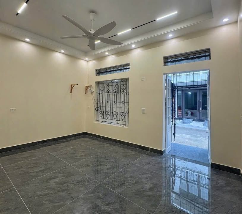 Nhà riêng Hòa Cường Nam 72m² - Ô tô đỗ cửa, sẵn sàng vào ở!