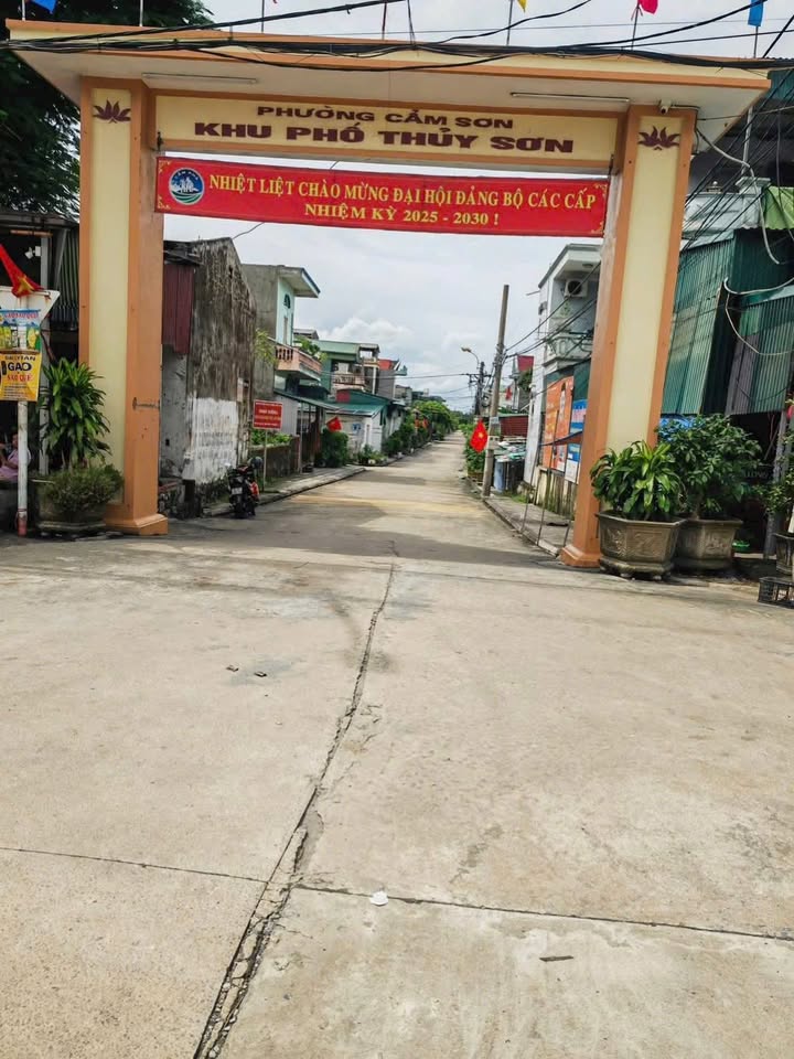 Đất nền trục chính Thủy Sơn, Cẩm Phả - 50m², 9xx triệu, ô tô tránh