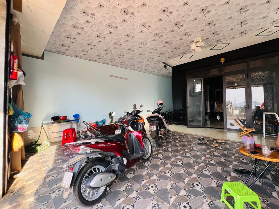 Nhà mặt tiền SH LAND Pleiku 4.2 tỷ - Mặt tiền kinh doanh đắc địa!