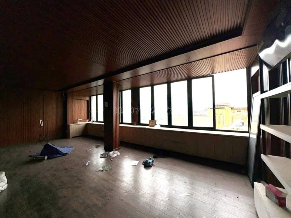 Nhà phố Lê Đại Hành Q11 148m² – Mặt tiền kinh doanh, có thang máy!