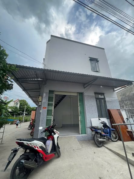 Cho thuê nhà trệt lầu 2PN, hẻm Tô Ký, Quận 12 - Giá 4 triệu