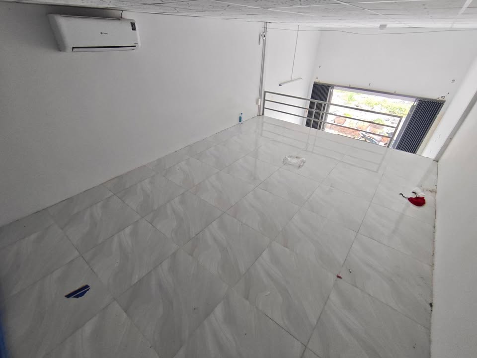 Phòng Trọ Mặt Tiền Hoàng Quốc Việt, Cần Thơ - 2.8 Triệu/Tháng, Sẵn Máy Lạnh, Kinh Doanh Tốt