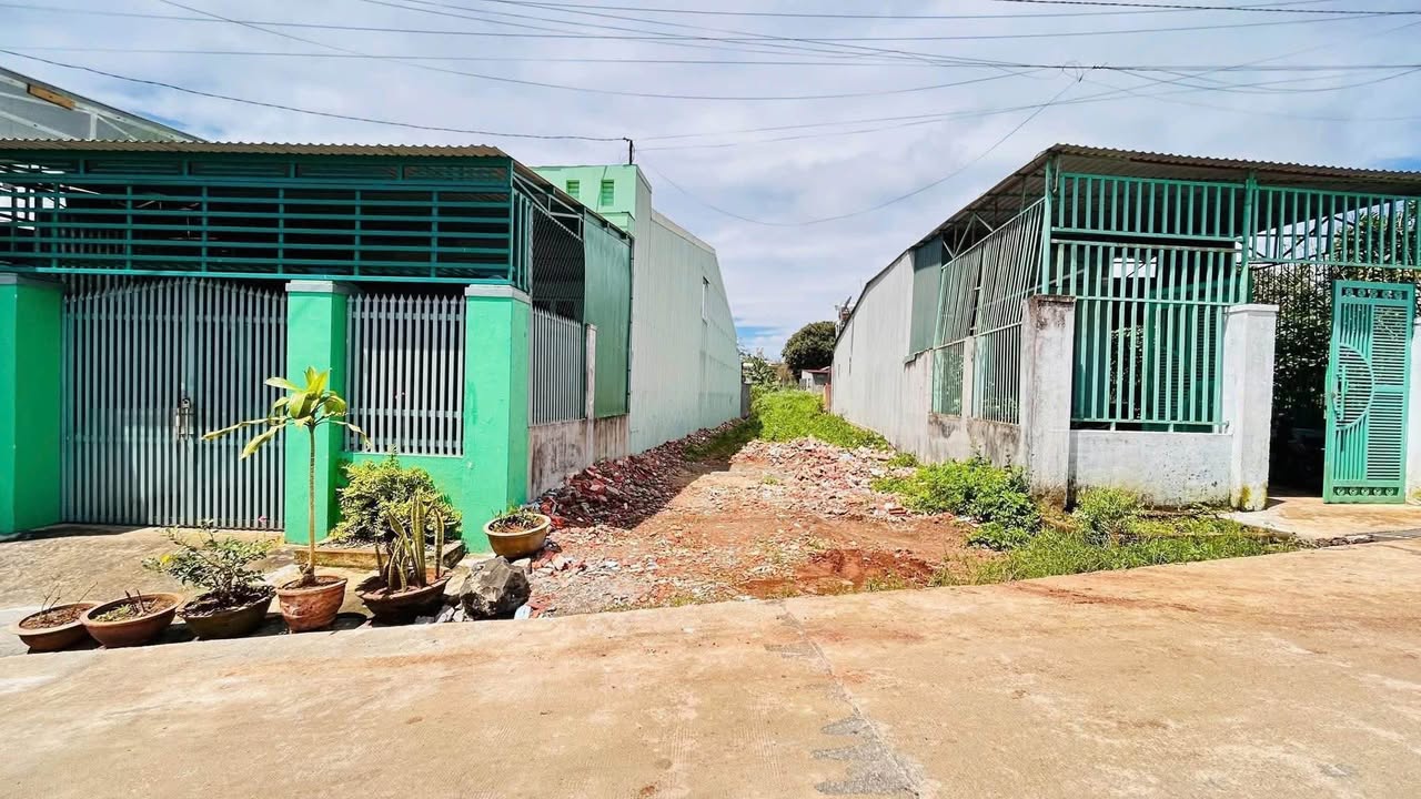 Đất nền Hẻm 22 An Dương Vương, Kon Tum 175m² - Sổ đỏ chính chủ!