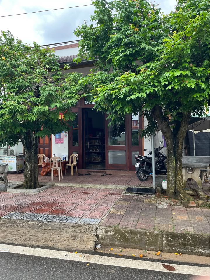 Nhà mặt tiền Duy Tân, Đắk Hà 210m² - Mặt tiền kinh doanh đắc địa!