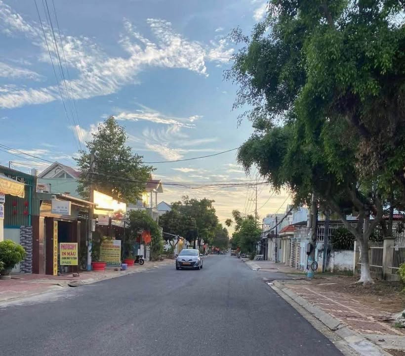 Bán Dãy Trọ Đường Nguyễn Sinh Sắc Kon Tum 198m² - Đầu Tư Sinh Lời Ngay