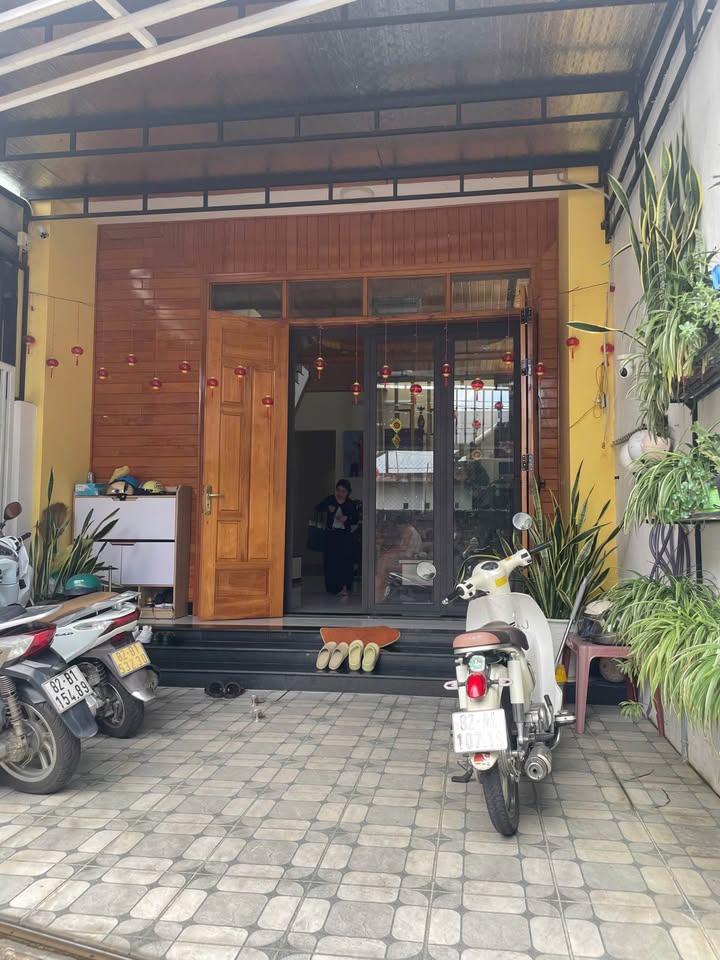 Nhà riêng Hẻm Huỳnh Phúc Kháng Kon Tum 210m² - Vị trí đẹp trung tâm!