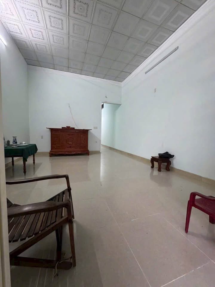 Bán Gấp Nhà 260m² Thôn 9 Đăk Cấm, Kon Tum - 1.2 Tỷ, Sân Vườn Rộng