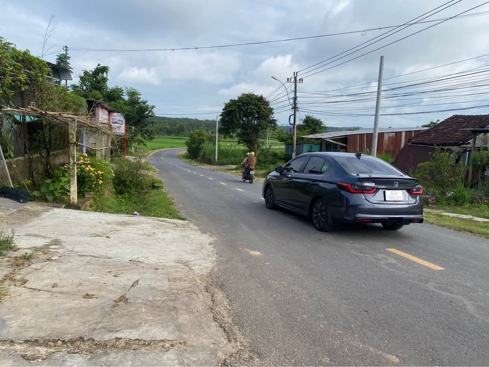 Đất nền Võ Nguyên Giáp Kon Tum 300m² giá 1.3 tỷ - Sổ hồng sẵn